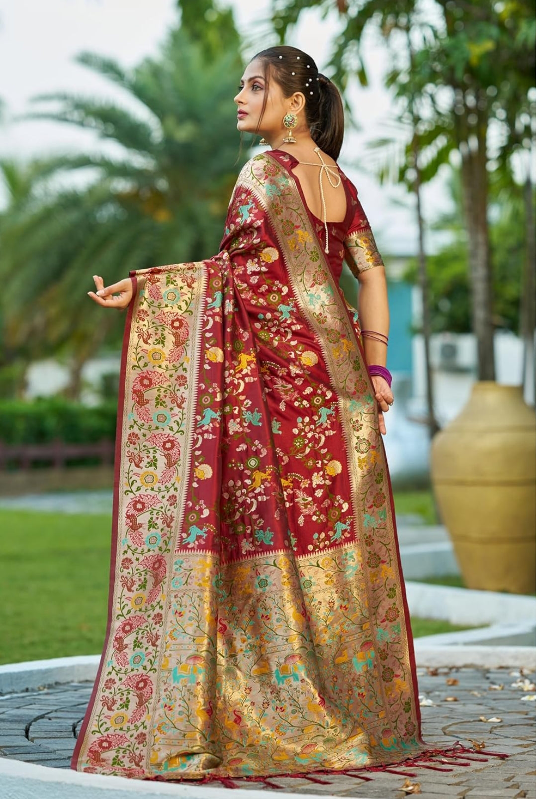 Kanaklata Kanjivaram Soft Silk Banarasi Saree With Unstitched Blouse Piece