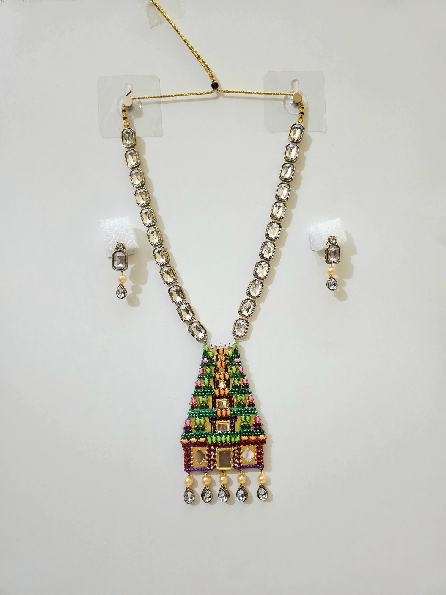 Temple Gopuram wooden N kundan fusion jewellery set