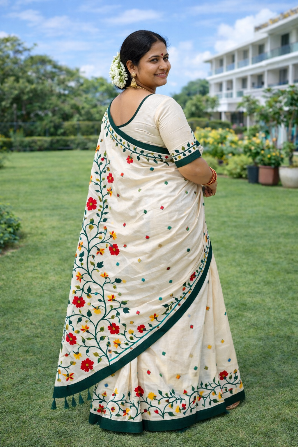 Kanaklata Soft Silk Handloom Saree with Blouse Piece