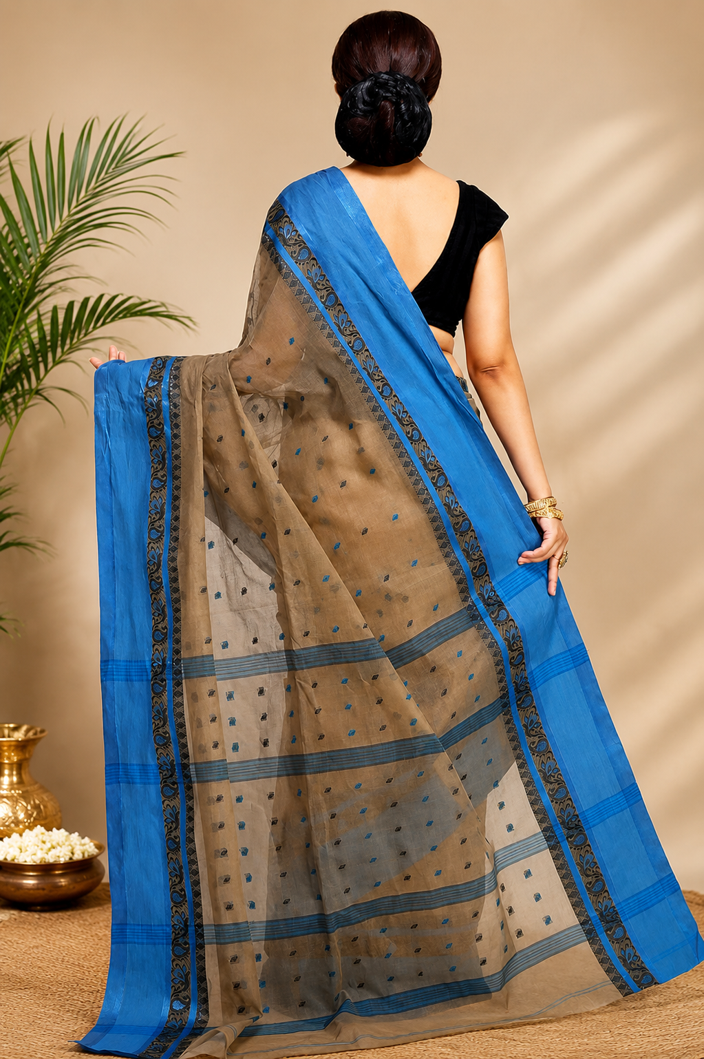 Kanaklata Bengal Tant Handloom Saree for Women | Pure Cotton 100TC | Lightweight 400g | Pre-Starched Pallu | 5.5m