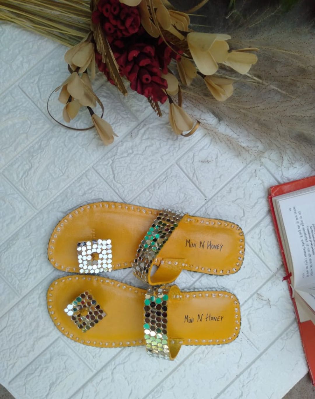 Hand made kolhapuri slippers for women