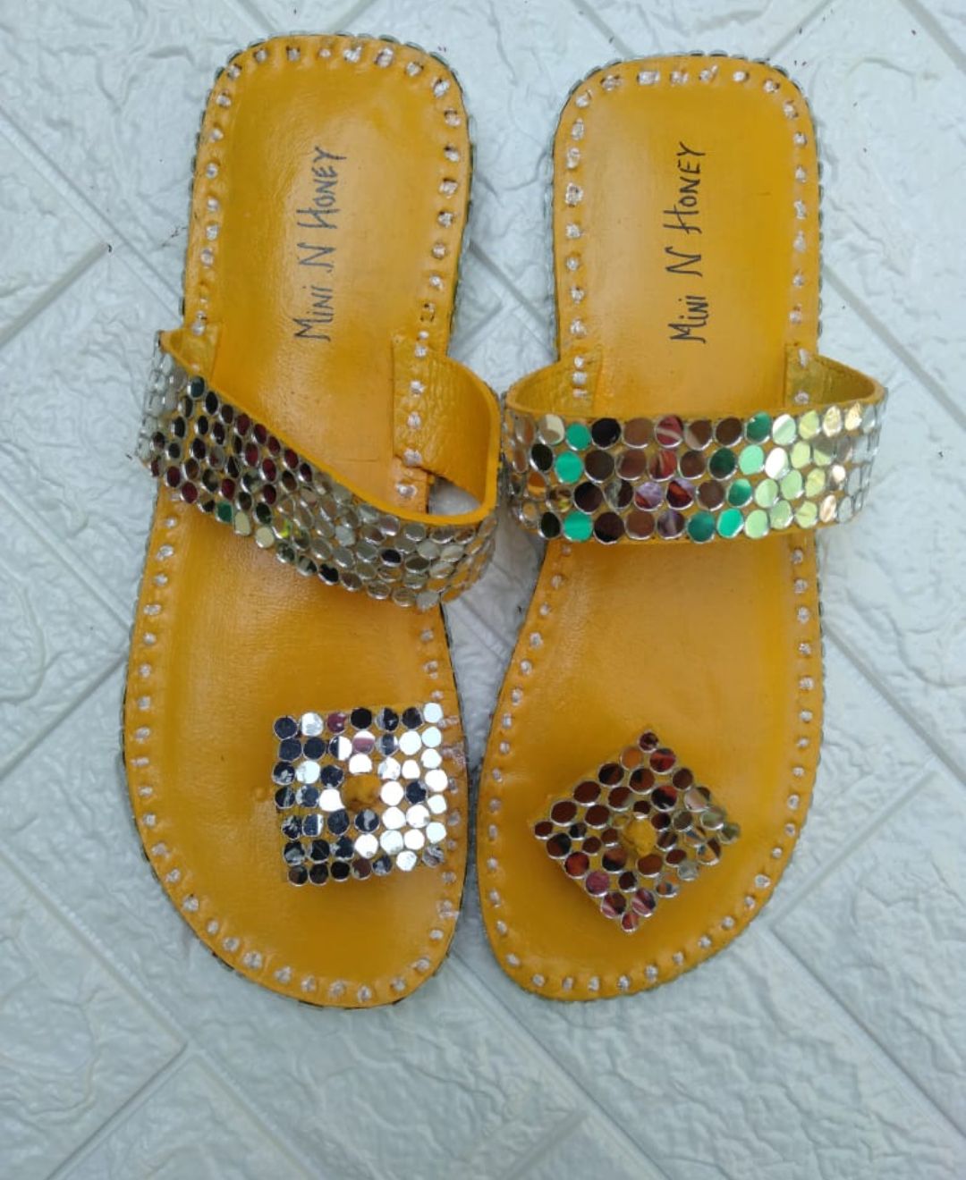 Hand made kolhapuri slippers for women