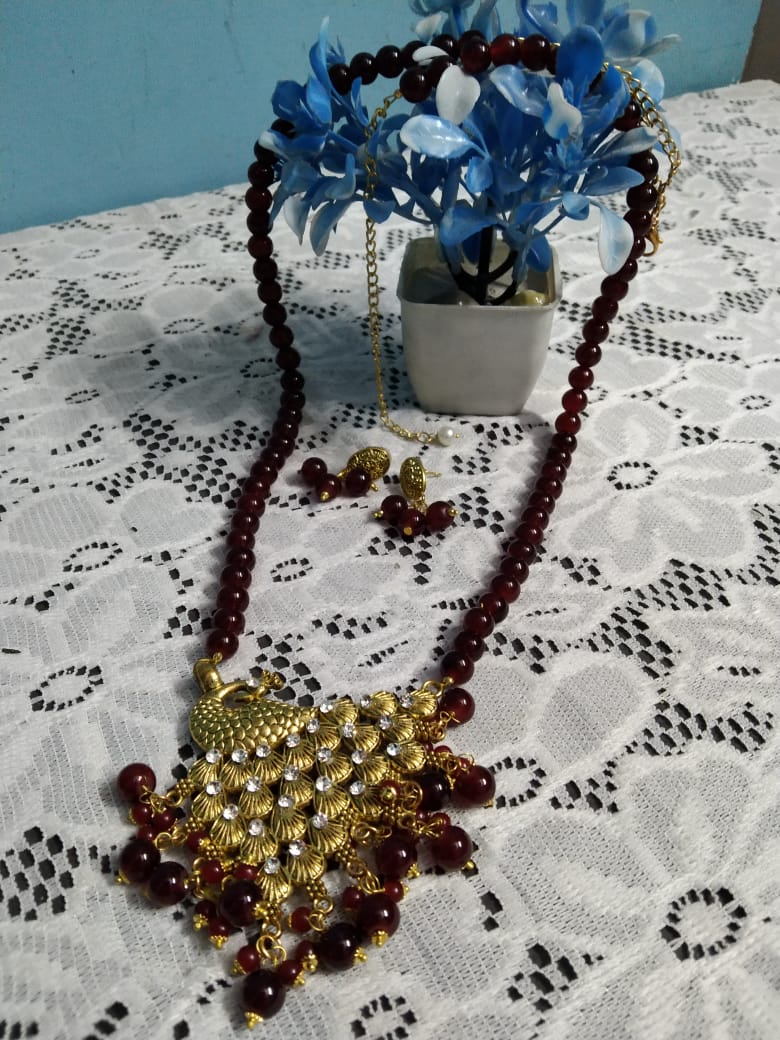 Peacock pendant beads necklace