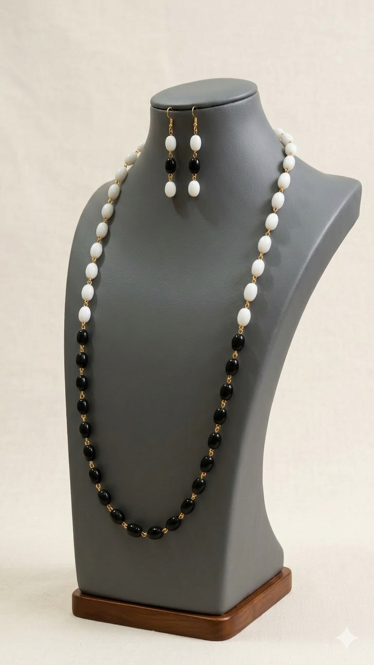 Black & white mala Set