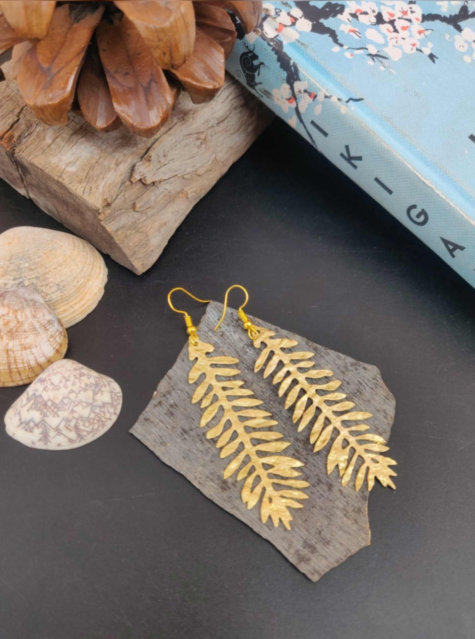 Earrings brass-based