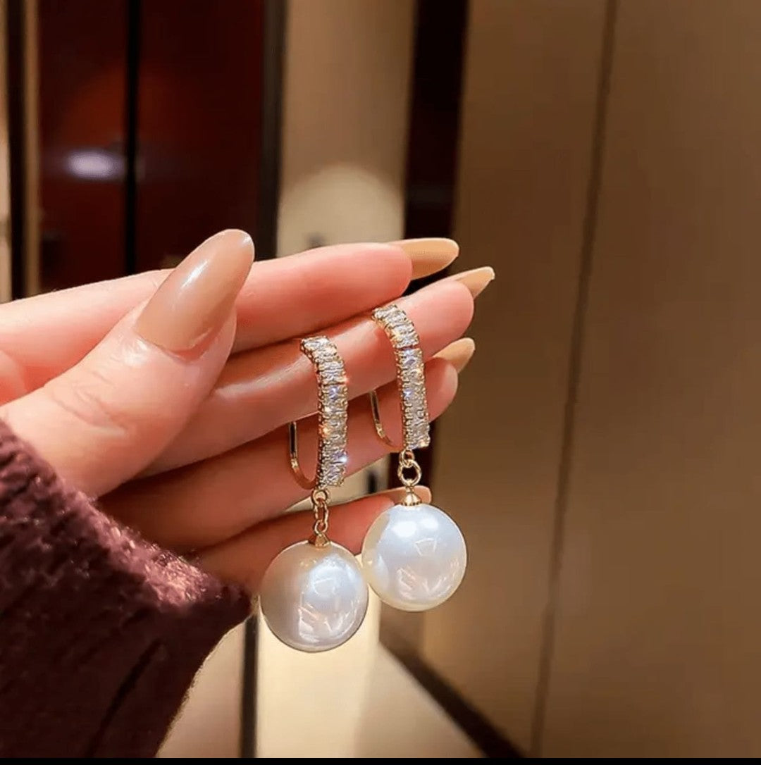 Big hanging pearl korean earring