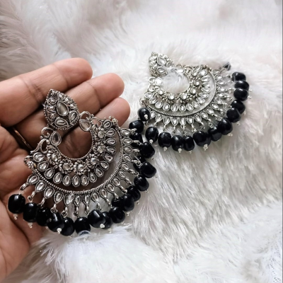 Black Chaandbaali earing - Mnkriern1a2