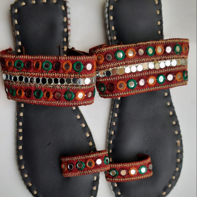 Hand crafted Kolhapuri footwear 12