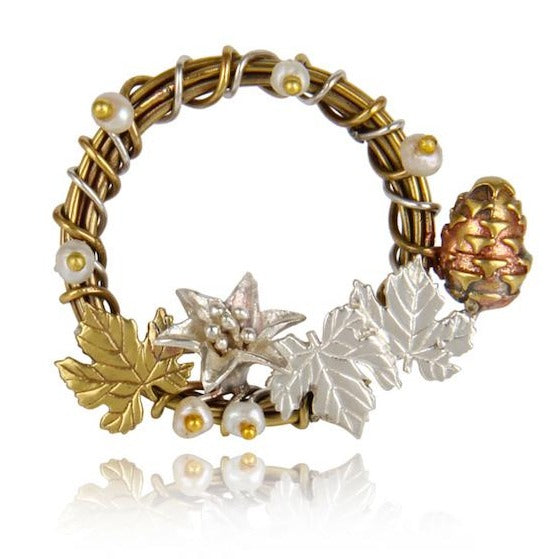 Celebration Wreath Brooch