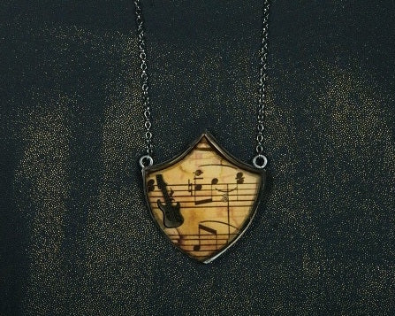 Musical Shield Neckpiece - Guitar