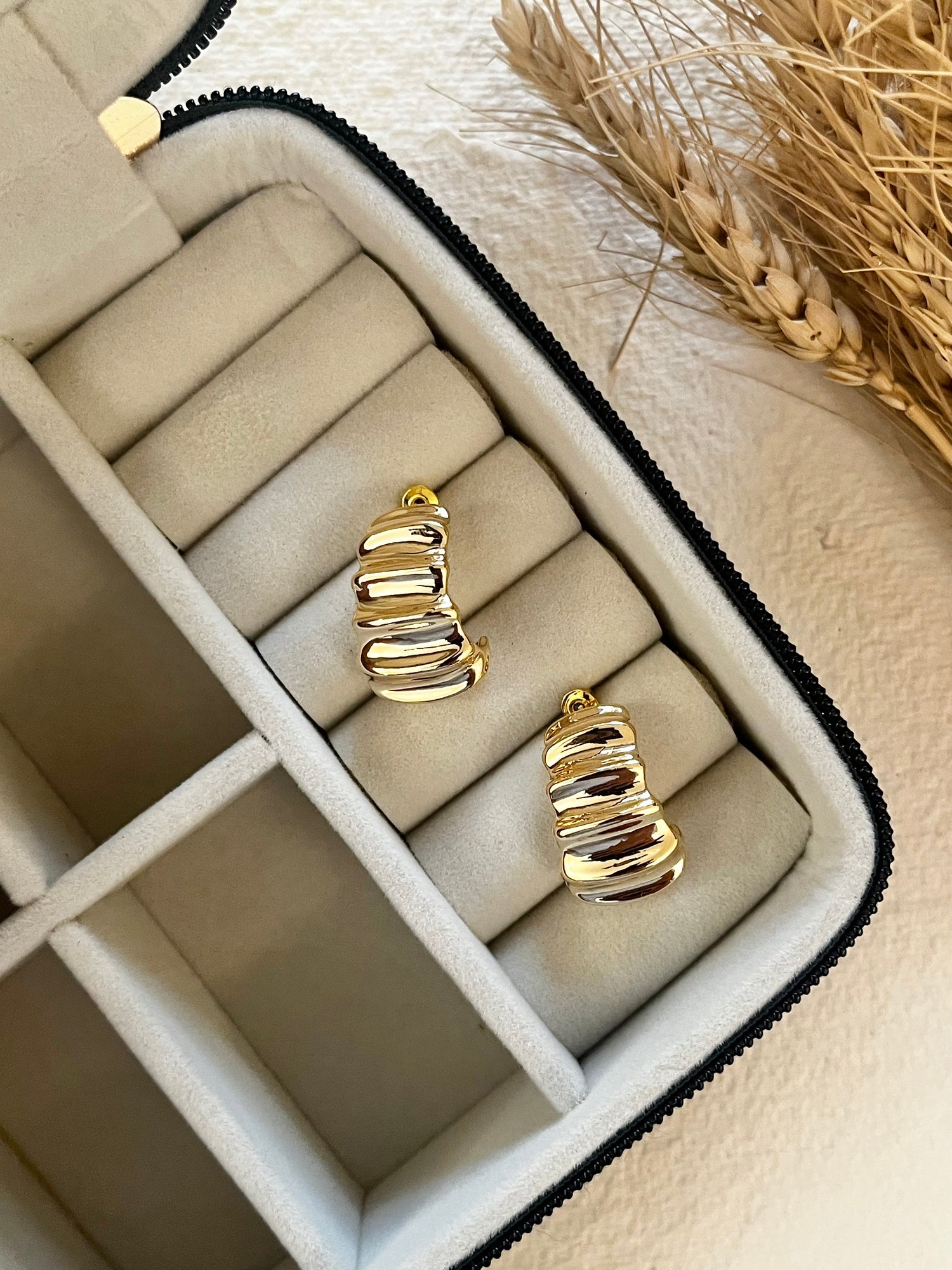 Textured C-Shape Earrings