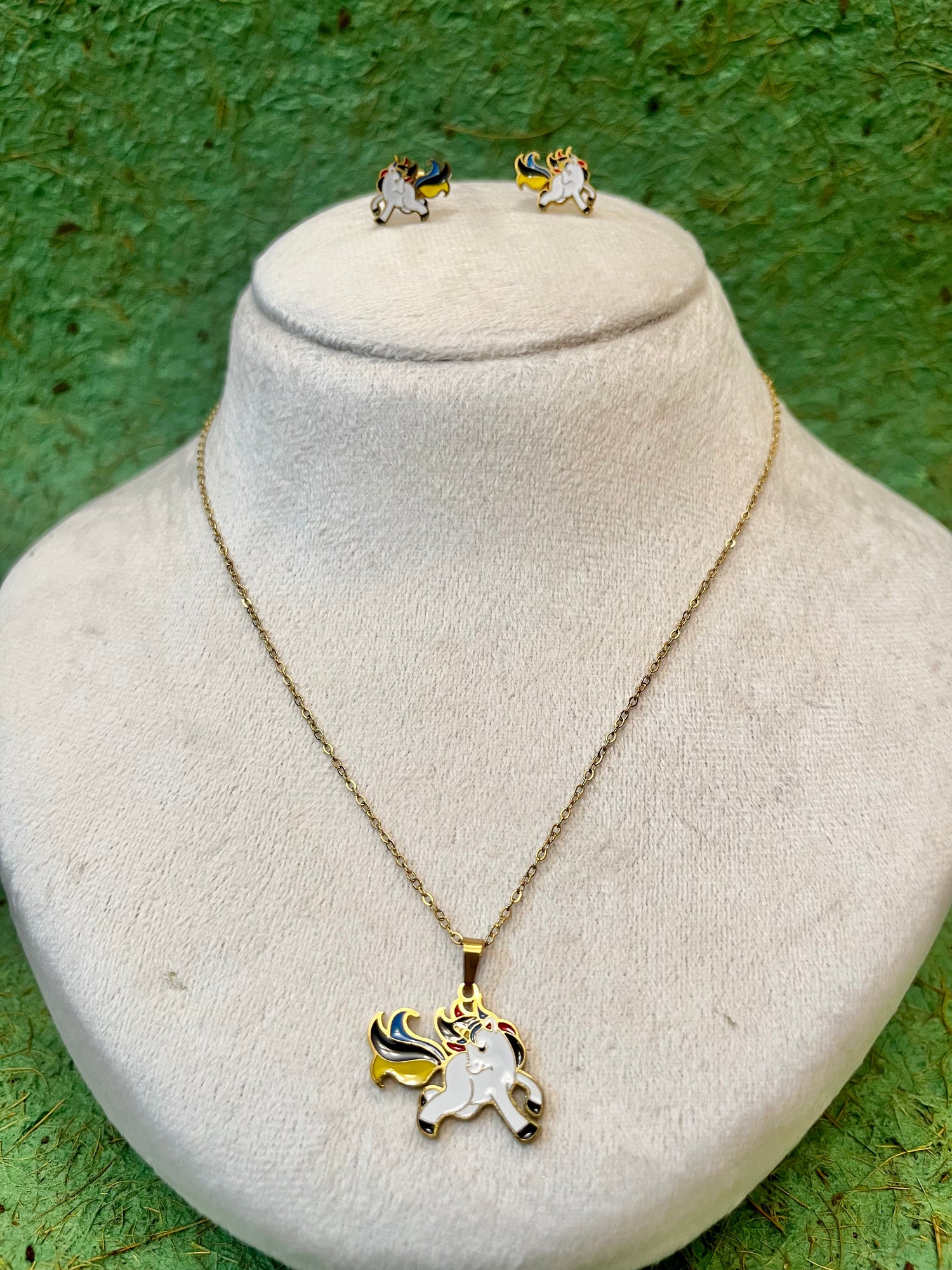 Dull Gold Unicorn Necklace Set