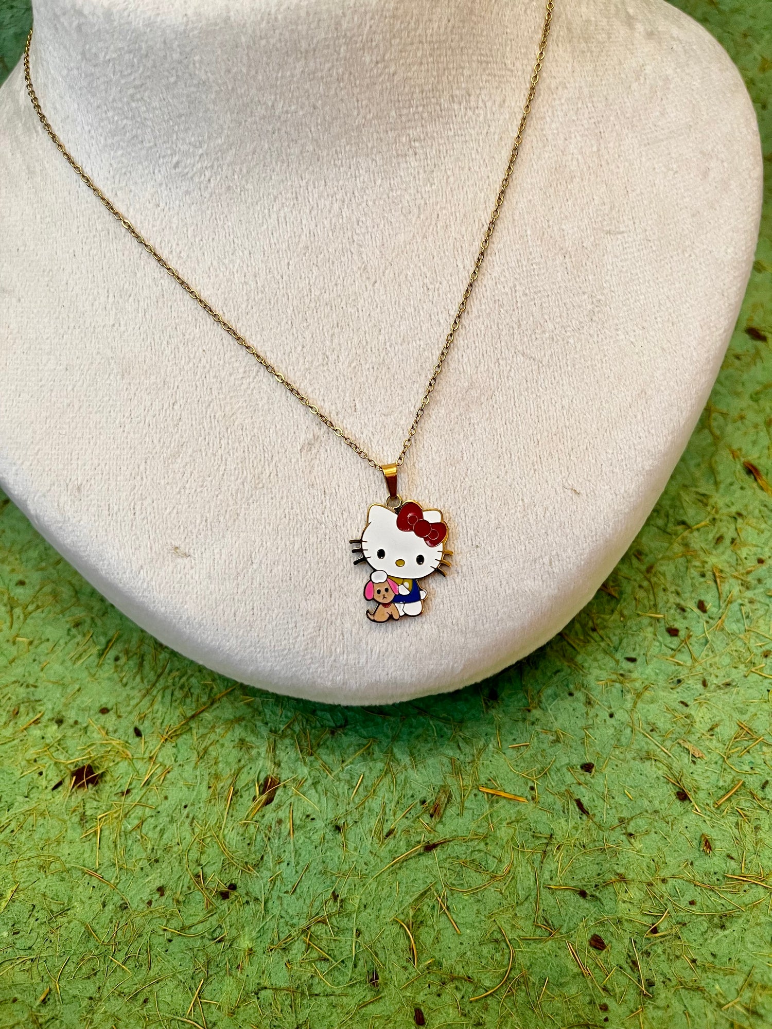 Dull gold Hello Kitty Necklace Set
