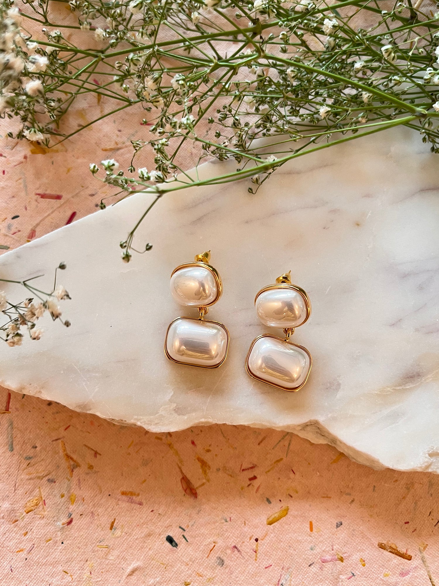 Double layer Pearl Earrings - White