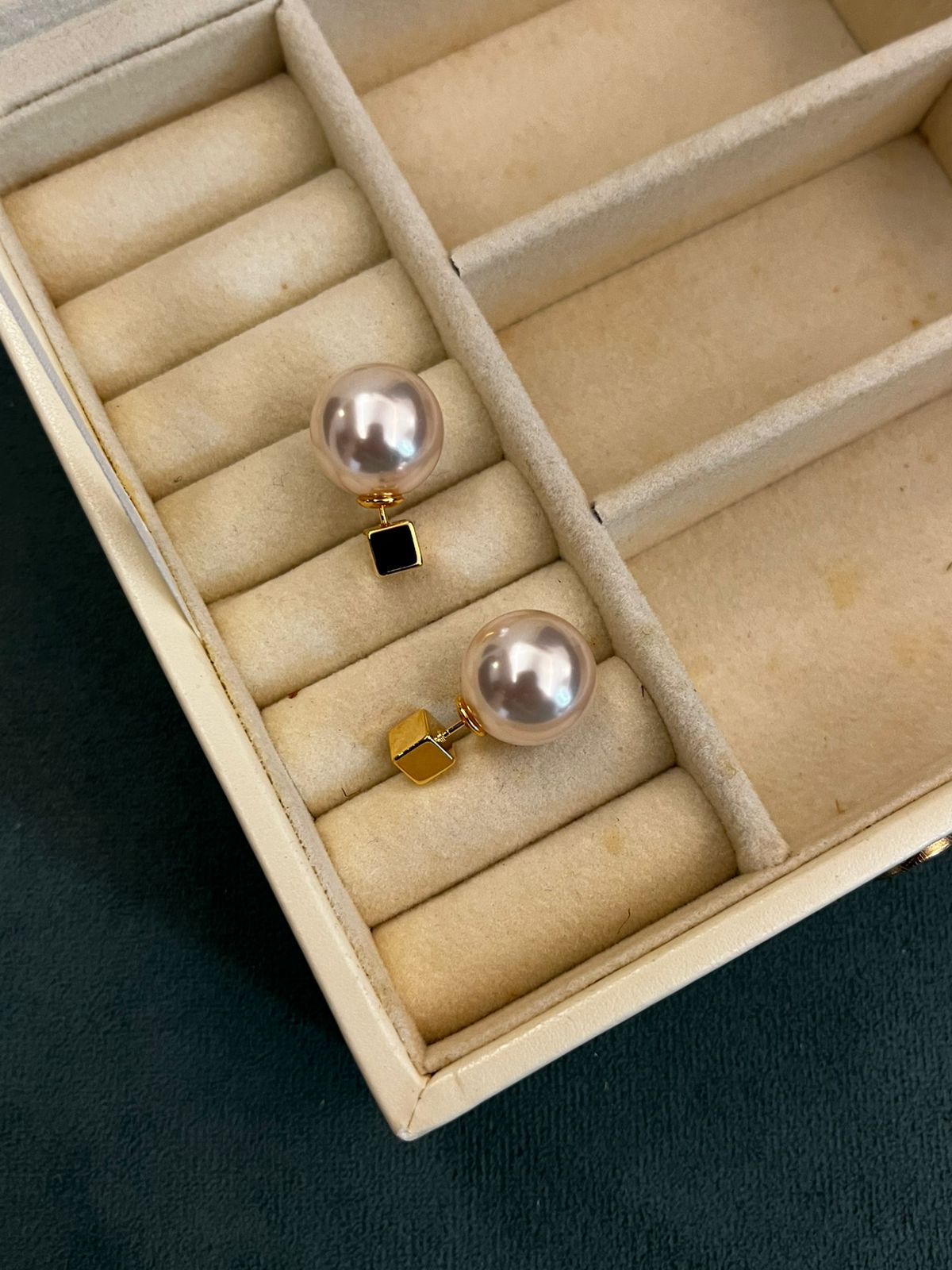 Pearl and Gold Two-way Studs