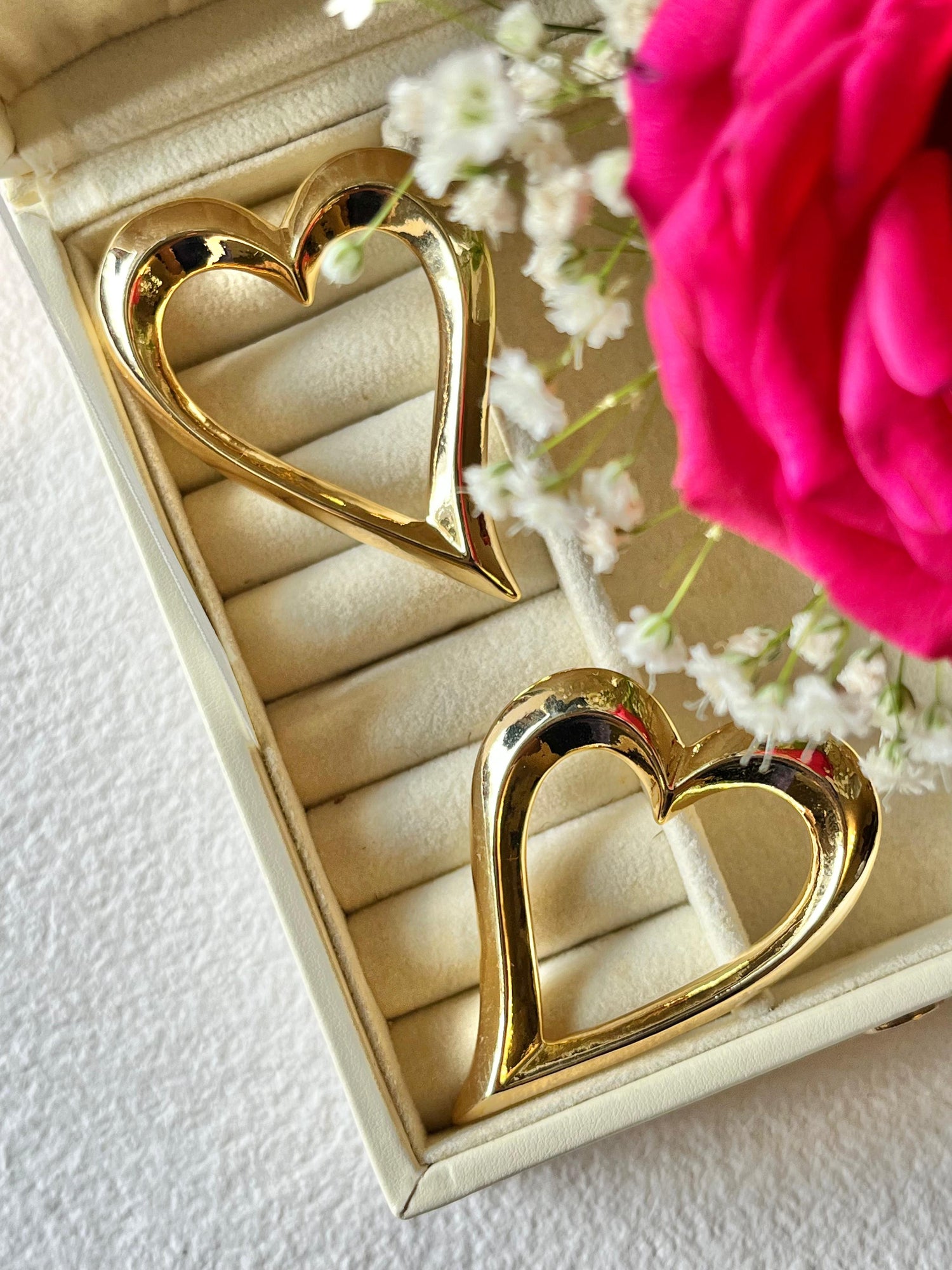 Chunky Hollow Heart Earrings