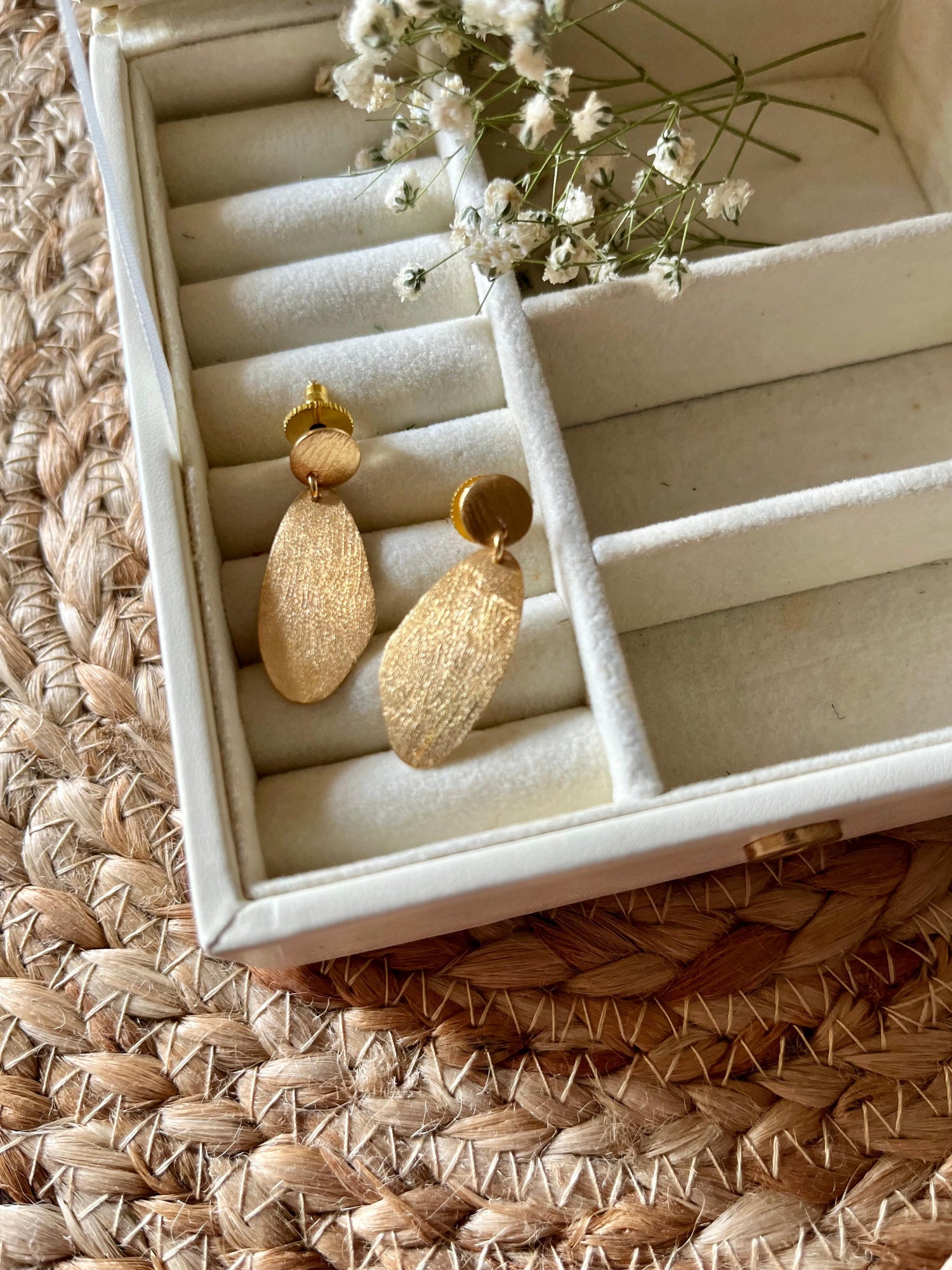 Lightweight Double Layer Earrings