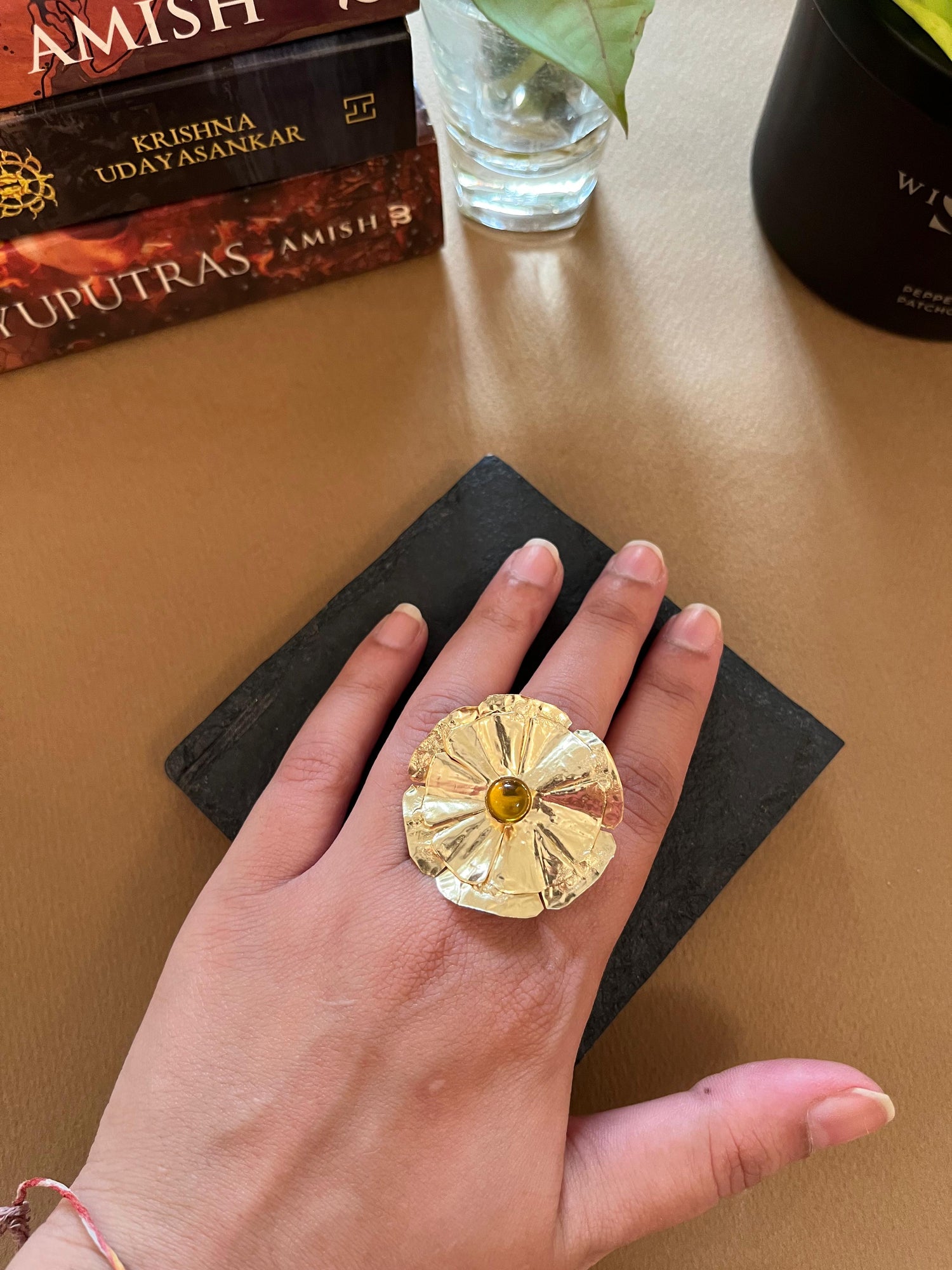 Brown Gold Floral Ring (Lightweight)