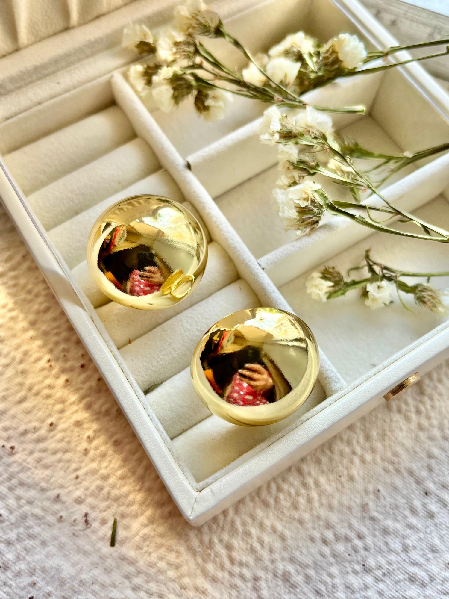 Chunky Round Gold Ring