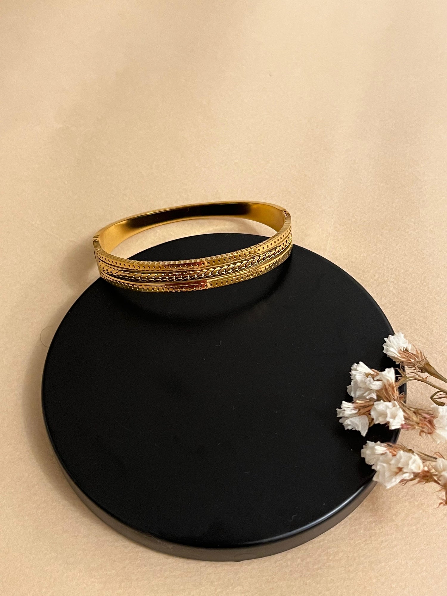 Thick Chain Design Bracelet