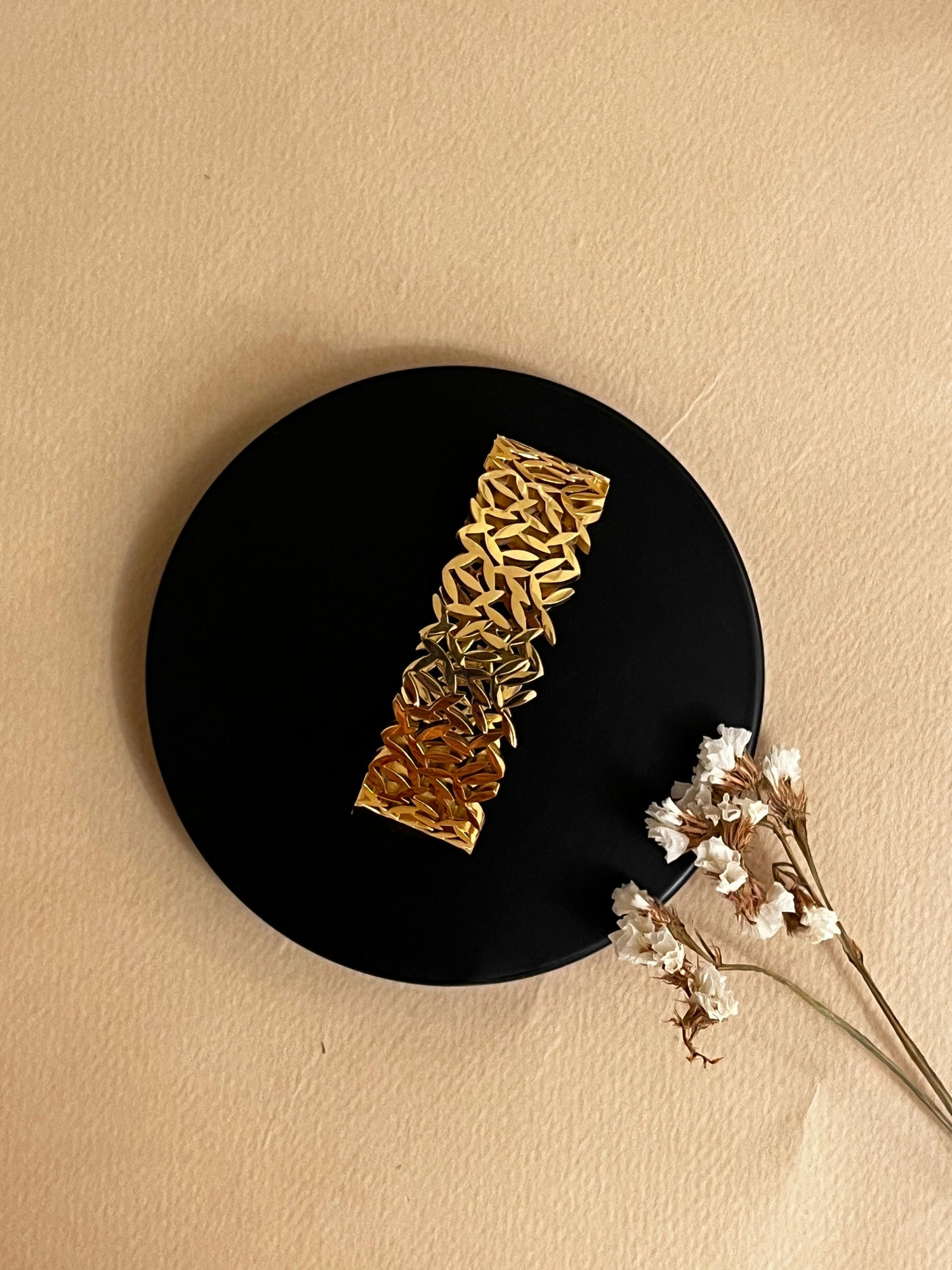 Cutwork Thick Bracelet