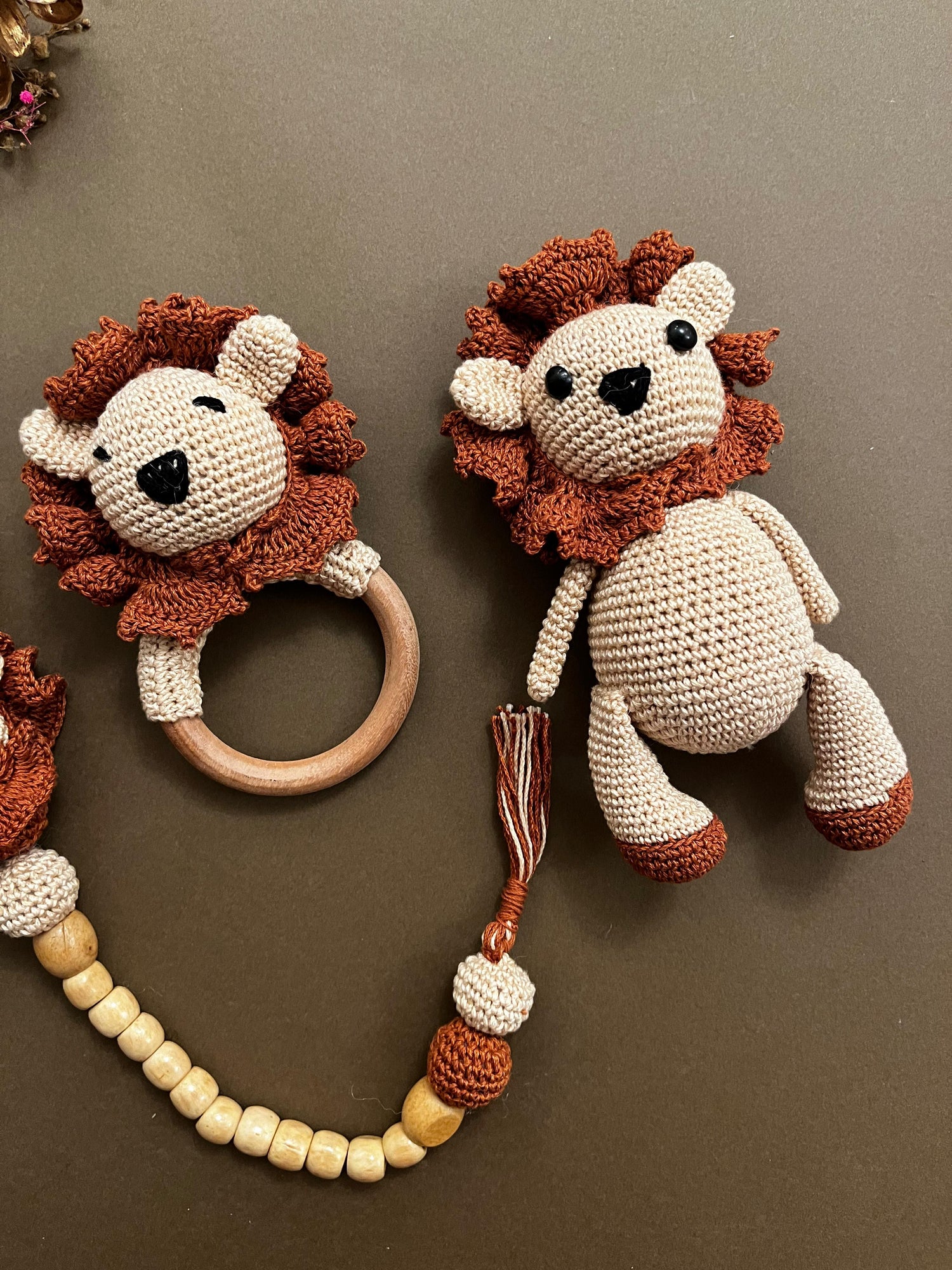 Simba Set (Set of 3 ) - Plushie Toy, Teether & Pacifier Holder