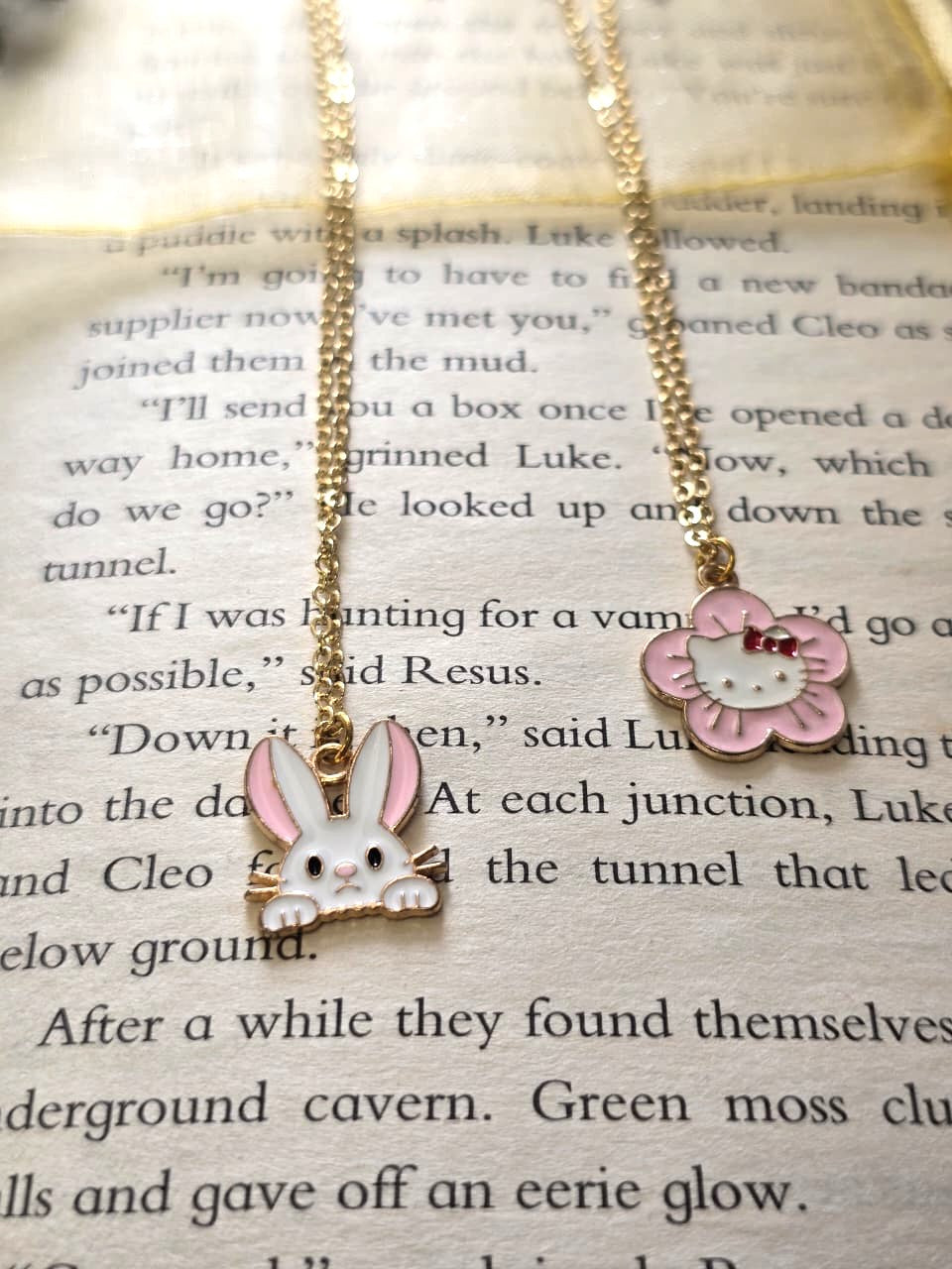 Handmade stainless steel shell with Bunny and Flower combo Pendant Necklace