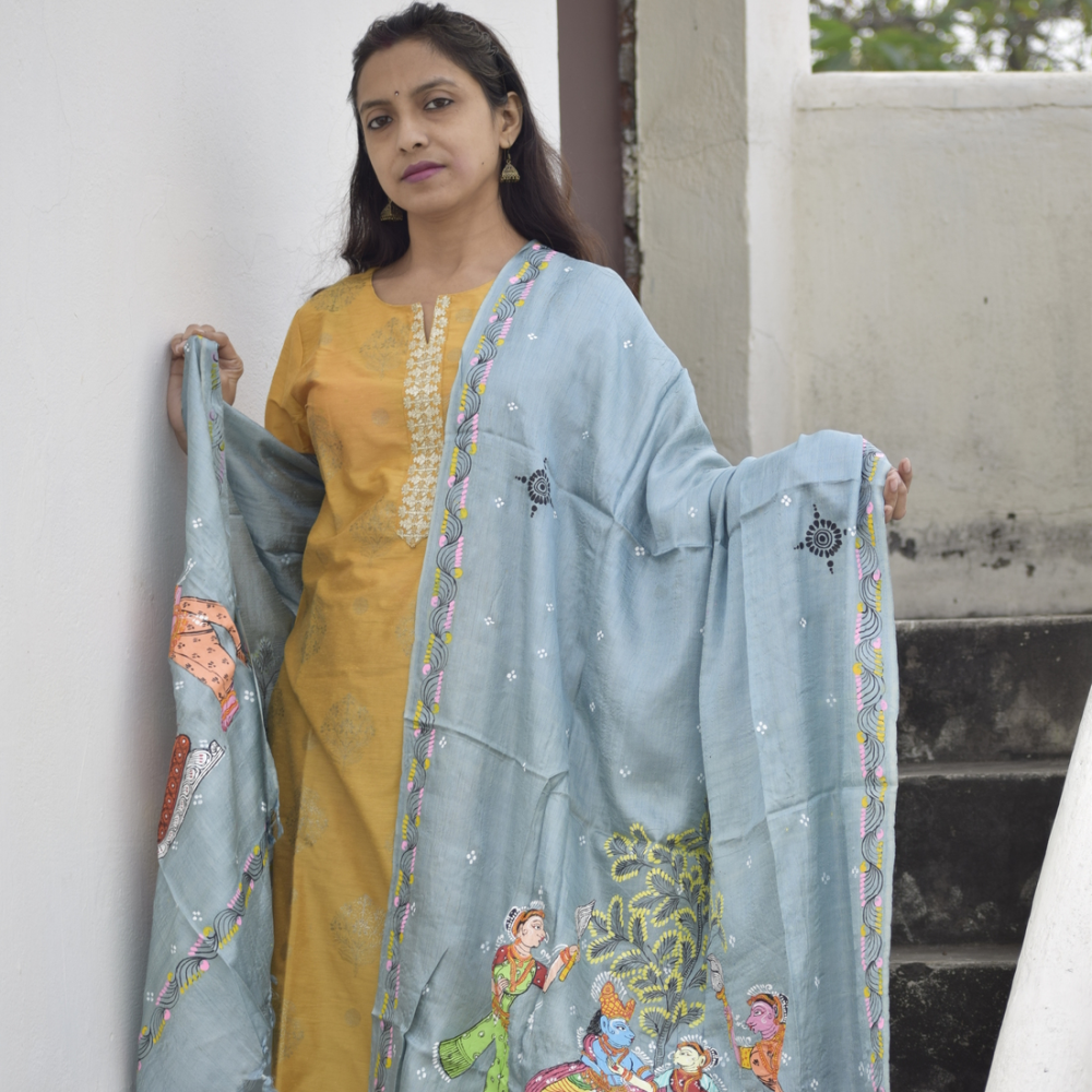 JAMUNA VIHAR  -  Handpainted Banana Silk Pattachitra Dupatta