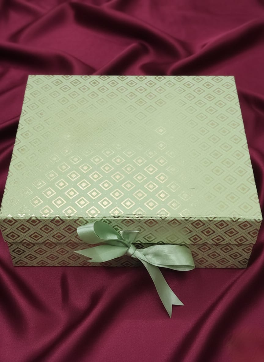 Gift Hamper – For weddings ( Bride & Groom)