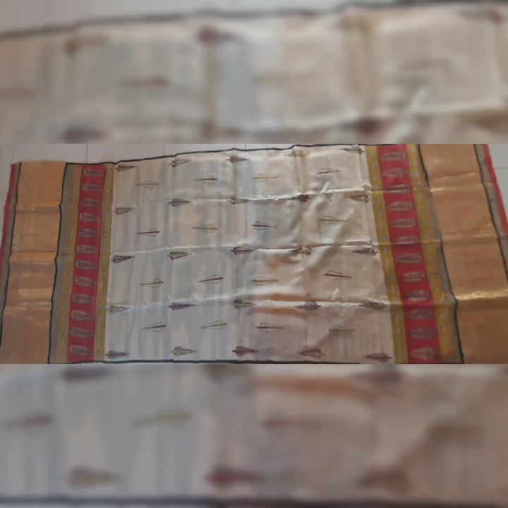 Block printed Tussar dupatta with lagdi patta