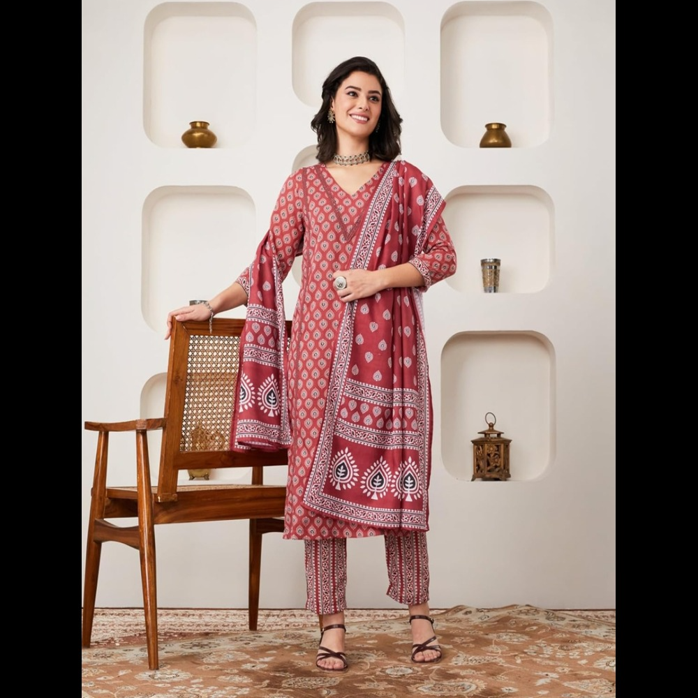 Kanaklata Elegant 3PC Salwar Suit Set with All Over Print
