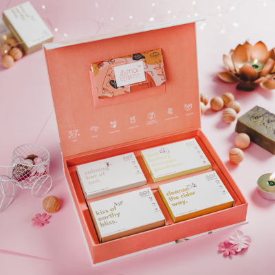Green Gift Hamper | Set of 4 Luxuriously Handcrafted Soaps