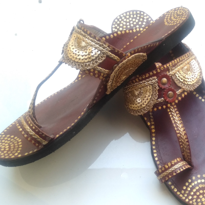 Hand crafted Kolhapuri footwear 17