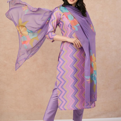 Kanaklata Women's Printed Kurta Set 1