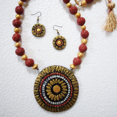 Hand made Terracotta Black and Golden necklace set