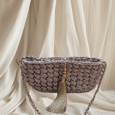 Crochet hand bag