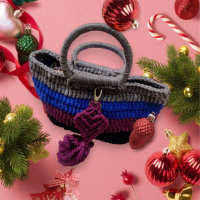 Crochet hand bag