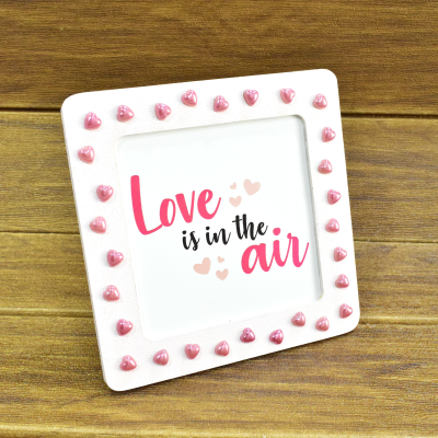 Photo Frame - Love is in the Air