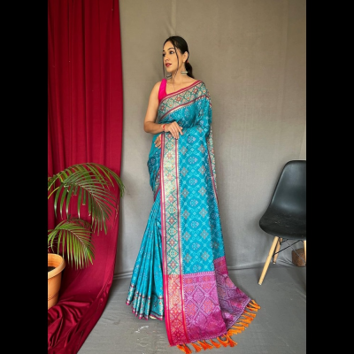 Kanaklata Kanjivaram Patola Silk Saree with Blouse piece