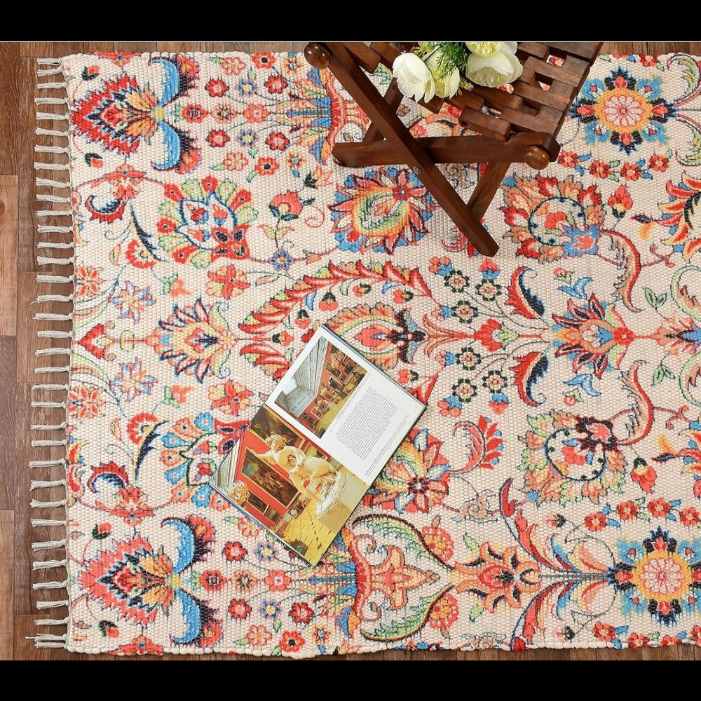 Handmade Sustainable Recycled Chindi Yarn Dhurrie Rug